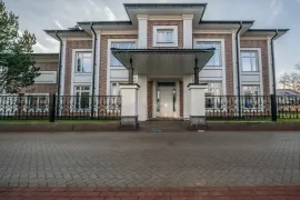 Новый дом в премиальном Азарово