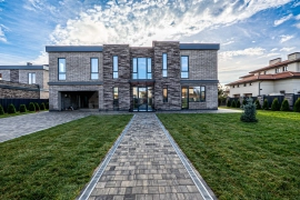 Новый дом 520м2 на 15 сот