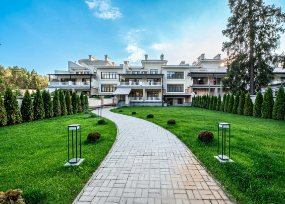 Таунхаус у заповедного леса