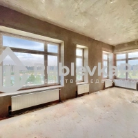 4-комн. квартира, 180 м², 8 окон