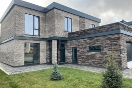 Новый дом 358м2 на 11 сот.