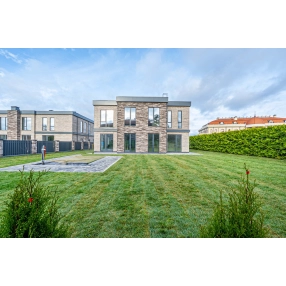 Новый дом 358м2 на 11 сот.