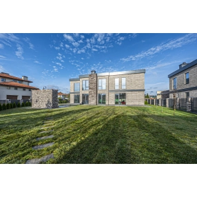 Новый дом 520м2 на 15 сот